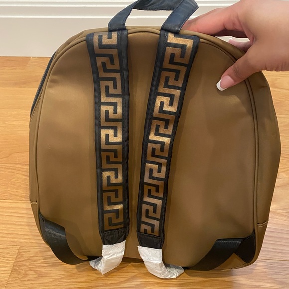 Versace perfumes back pack - Picture 2 of 4